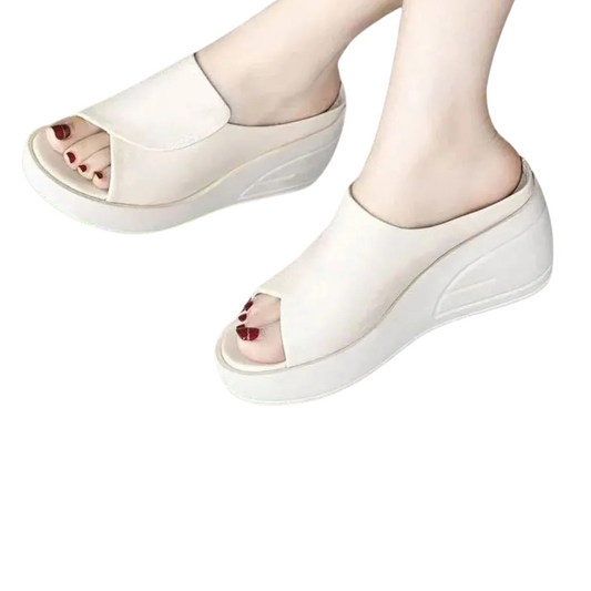 Odette | Sandals with Soft Sole and Anchor Detail