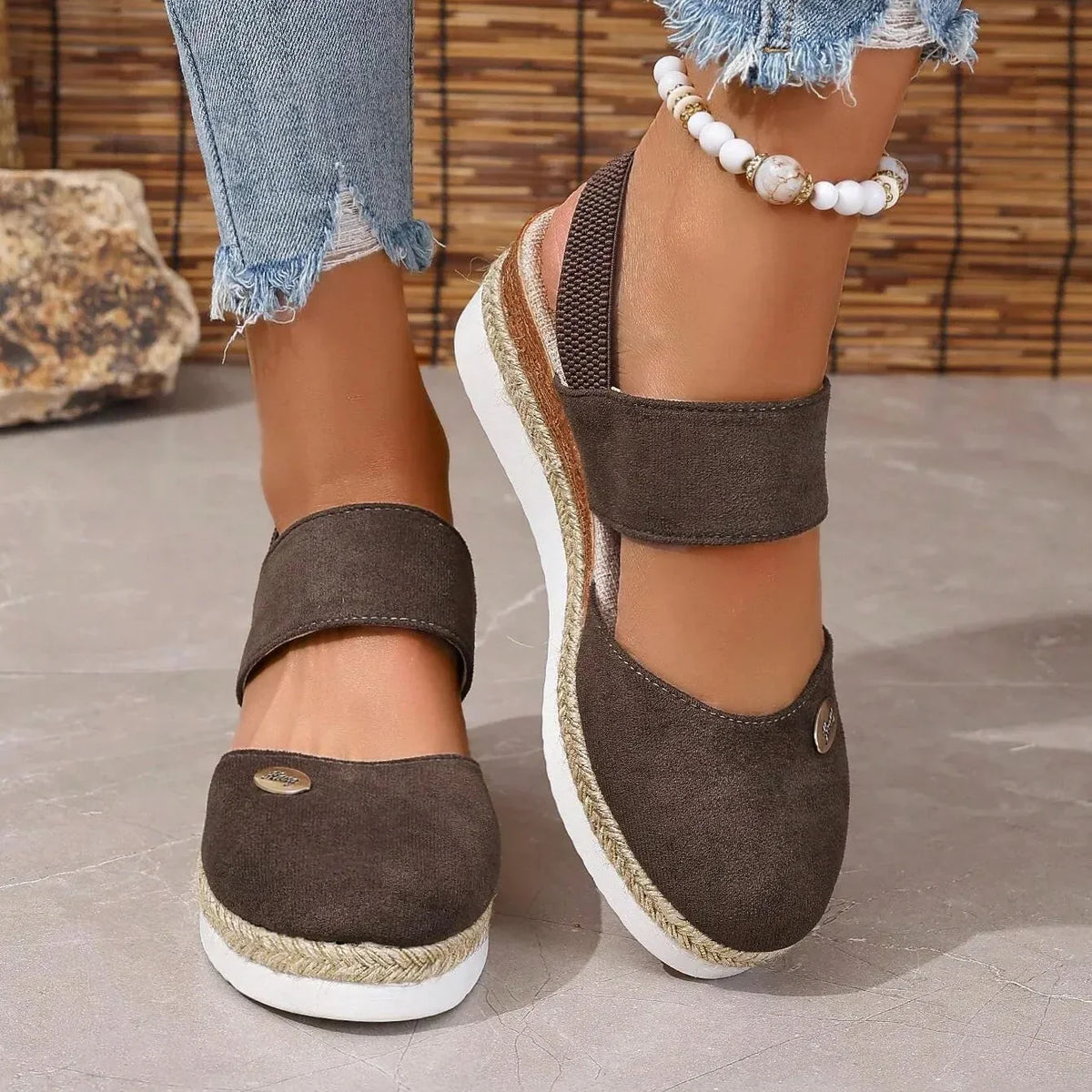 Freyja | Stylish Orthopaedic Sandals with Relaxing Platform and Ventilation