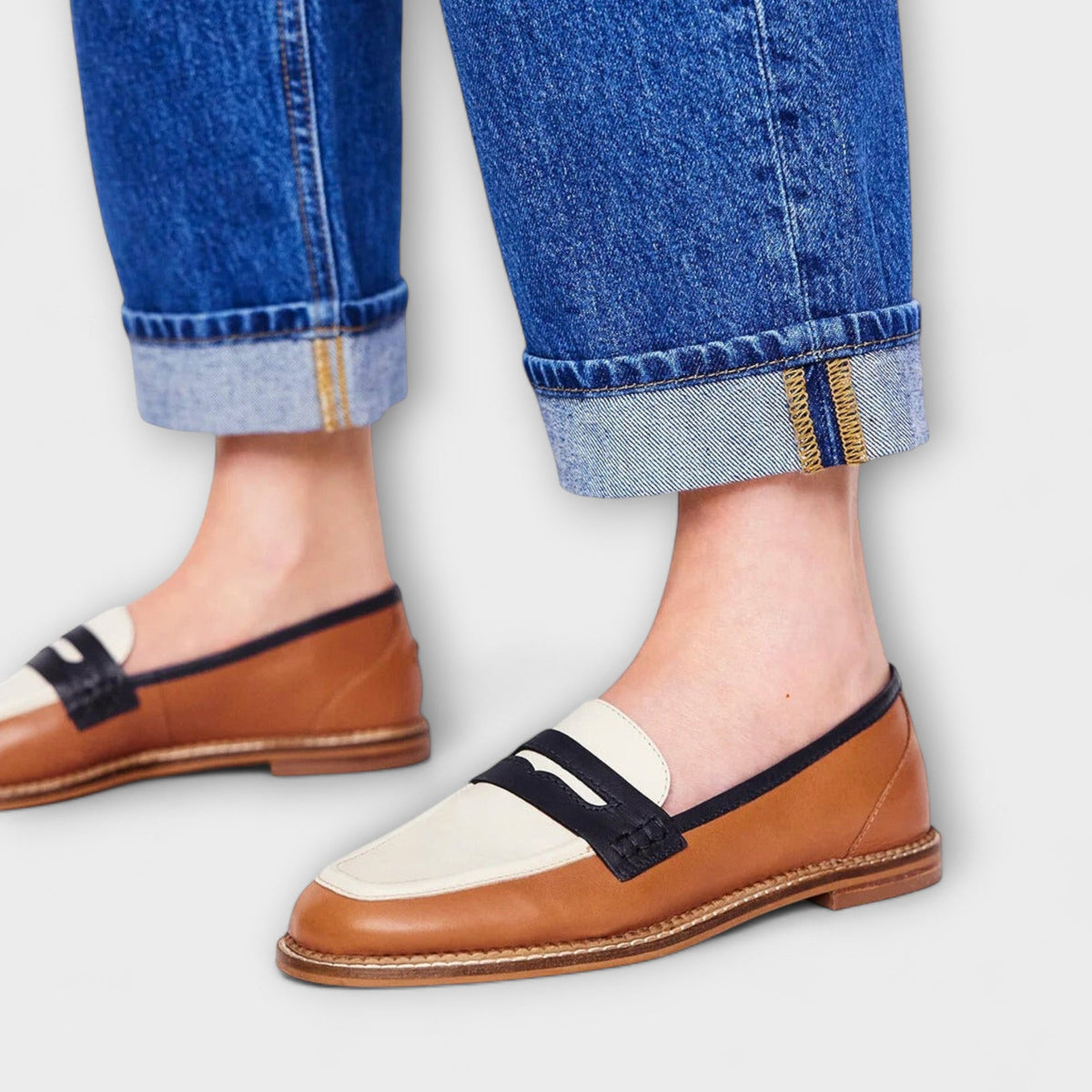 Leanne Women's Brown Classic Moccasins