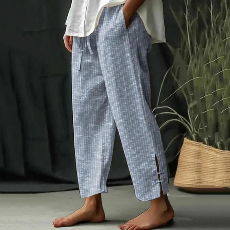 Beere | Textured Relaxed Pants in Natural Fabric