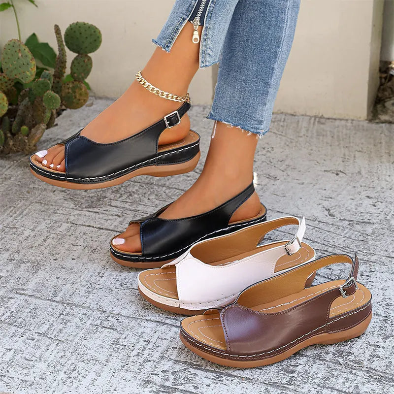 Gitta | Retro Sandals with Adjustable Heel Strap