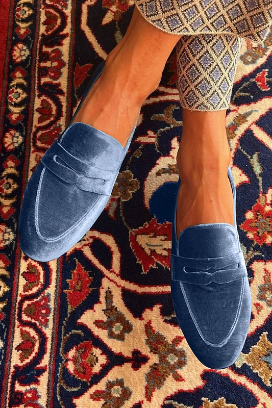 Zoe Women's Blue Velvet Loafers