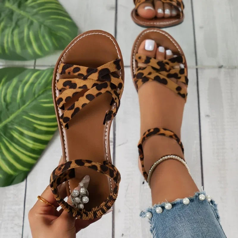 Romy | Flat Sandals with Print