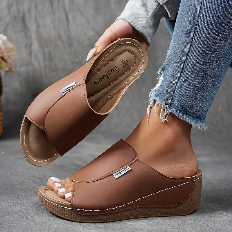 Agatha | Sturdy Comfortable Sandals with Breathable Design
