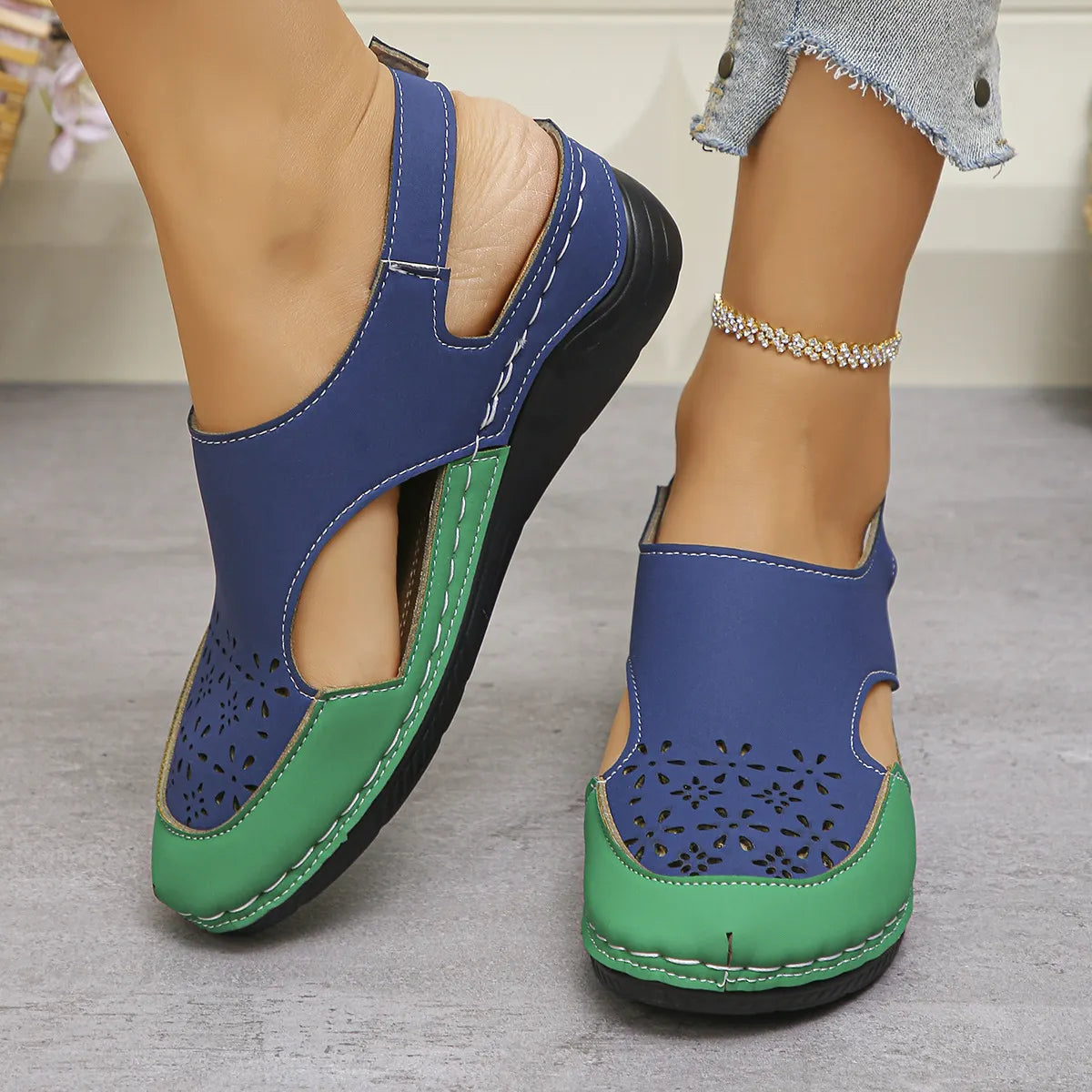 Heike | Soft Wedge Sandals with Adjustable Strap