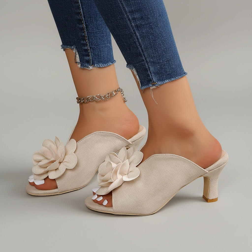 Vanessa | Feminine Sandals with 3D Floral Accent
