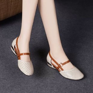Carys | Elegant Sandals with Low Heel and Round Toe
