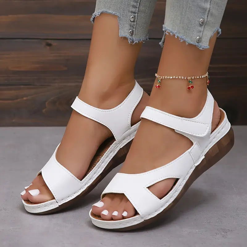 Quinn | Sandals with Crossover Strap