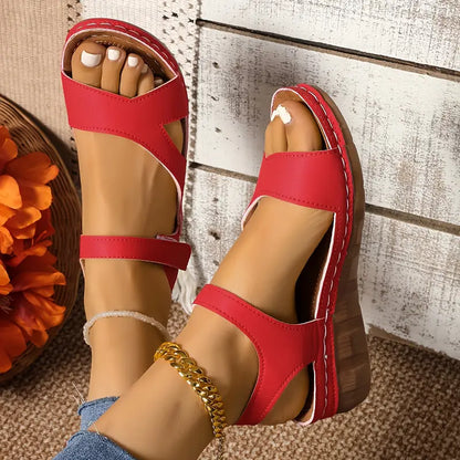 Quinn | Sandals with Crossover Strap