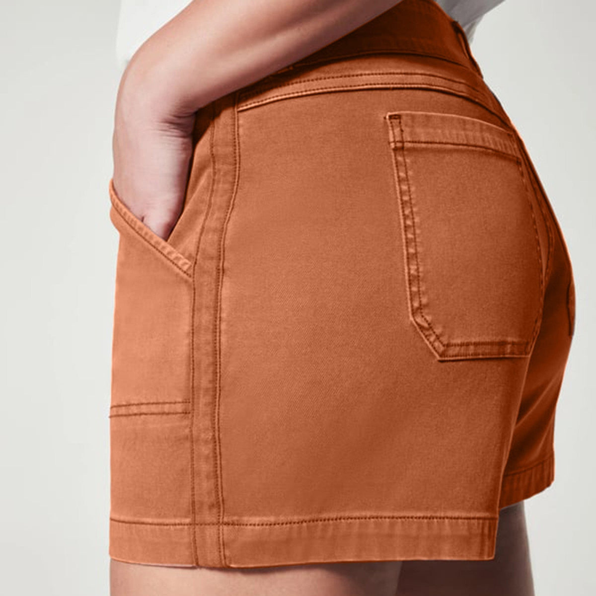 Lynn | High-Waist Shorts