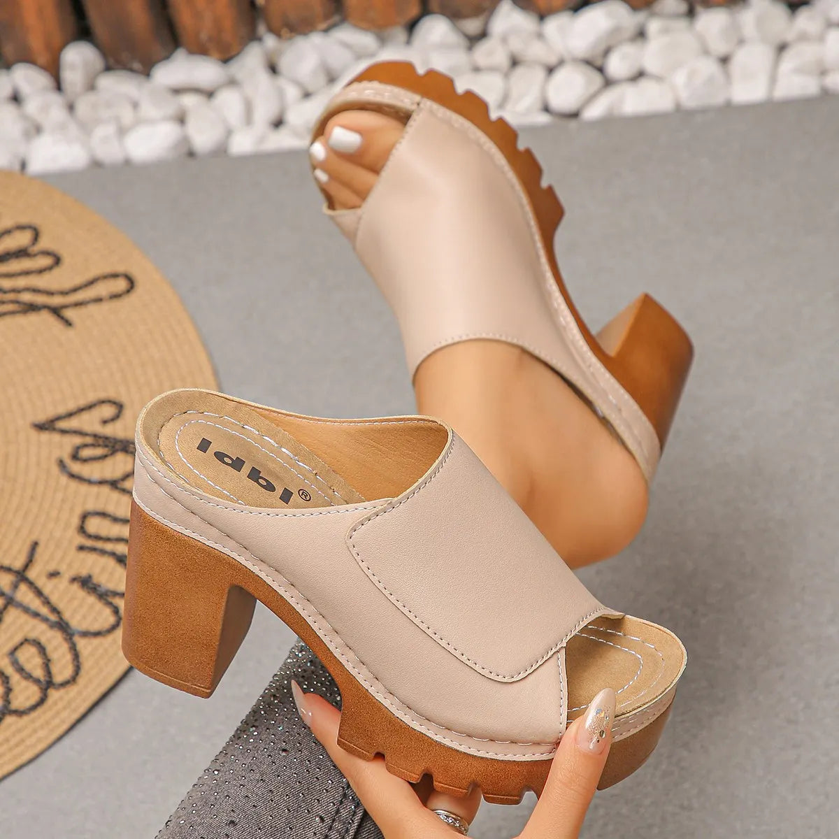 Sigrid | Orthopaedic Sandals with Block Heel and Open Toe