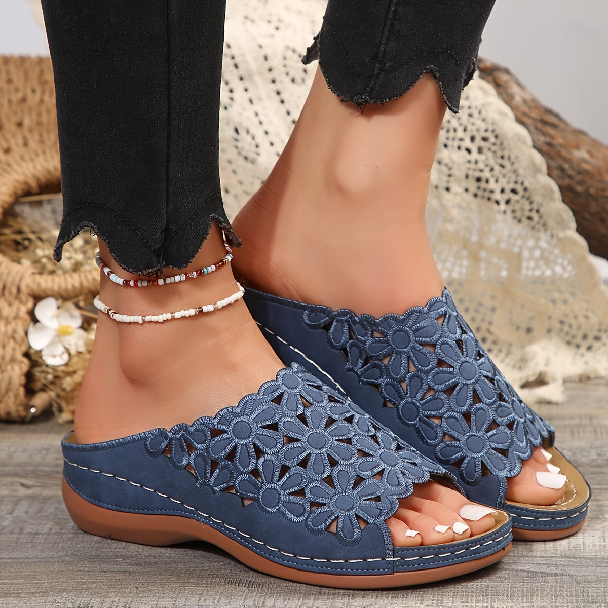 Detta | Ergonomic Sandals for Women with Wedge Sole