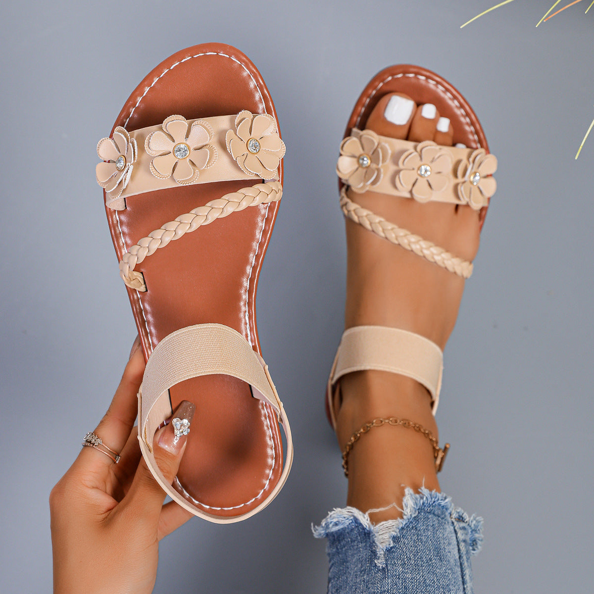 Elke | Flat Comfort Sandals with Floral Strap and Summer Look