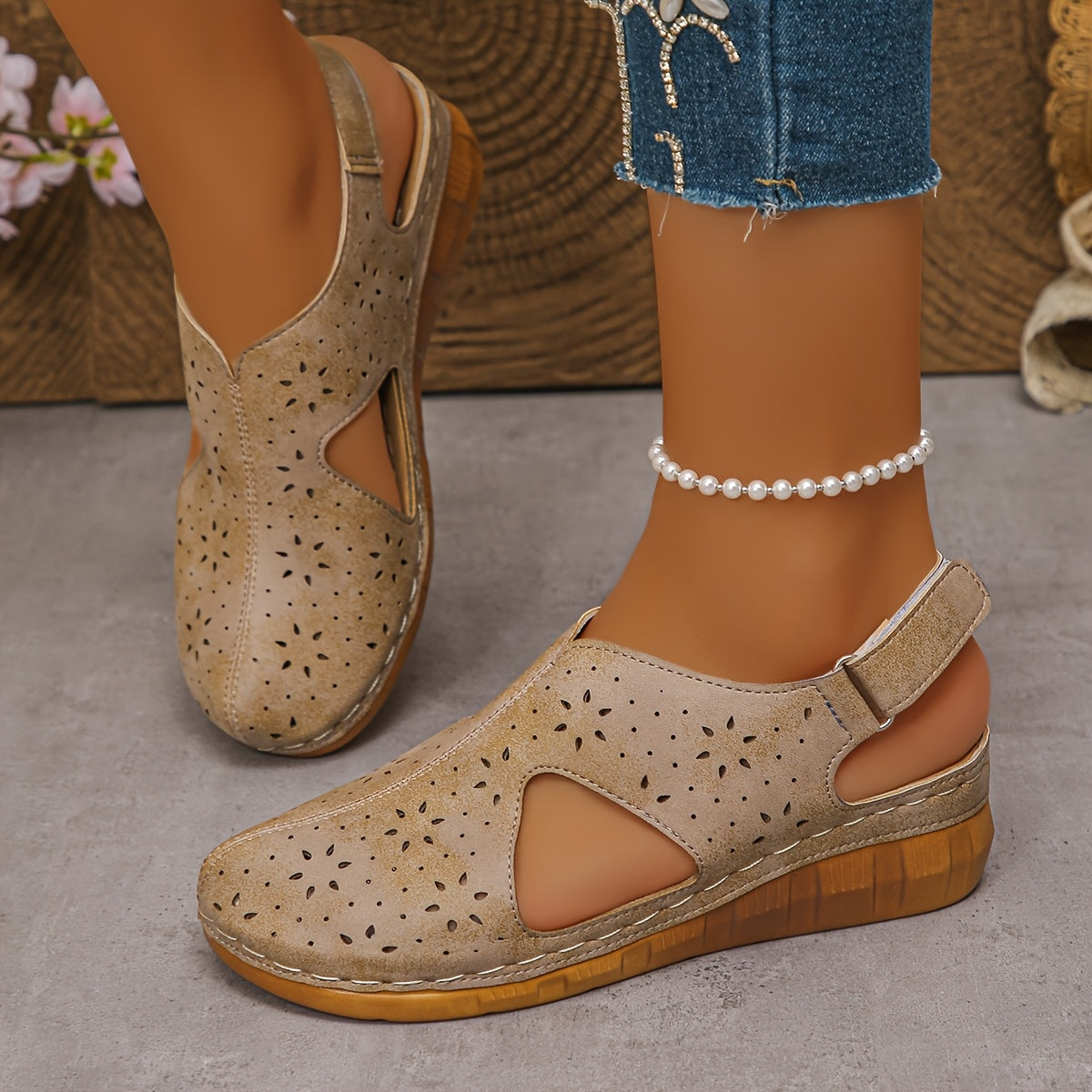 Beatrice | Fashionable Sandals for Women with Round Toe and Wedge Heel