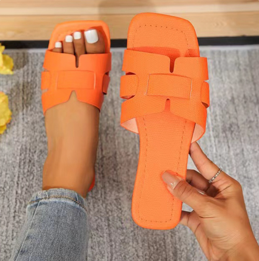 Regina | Beach Flip-Flops
