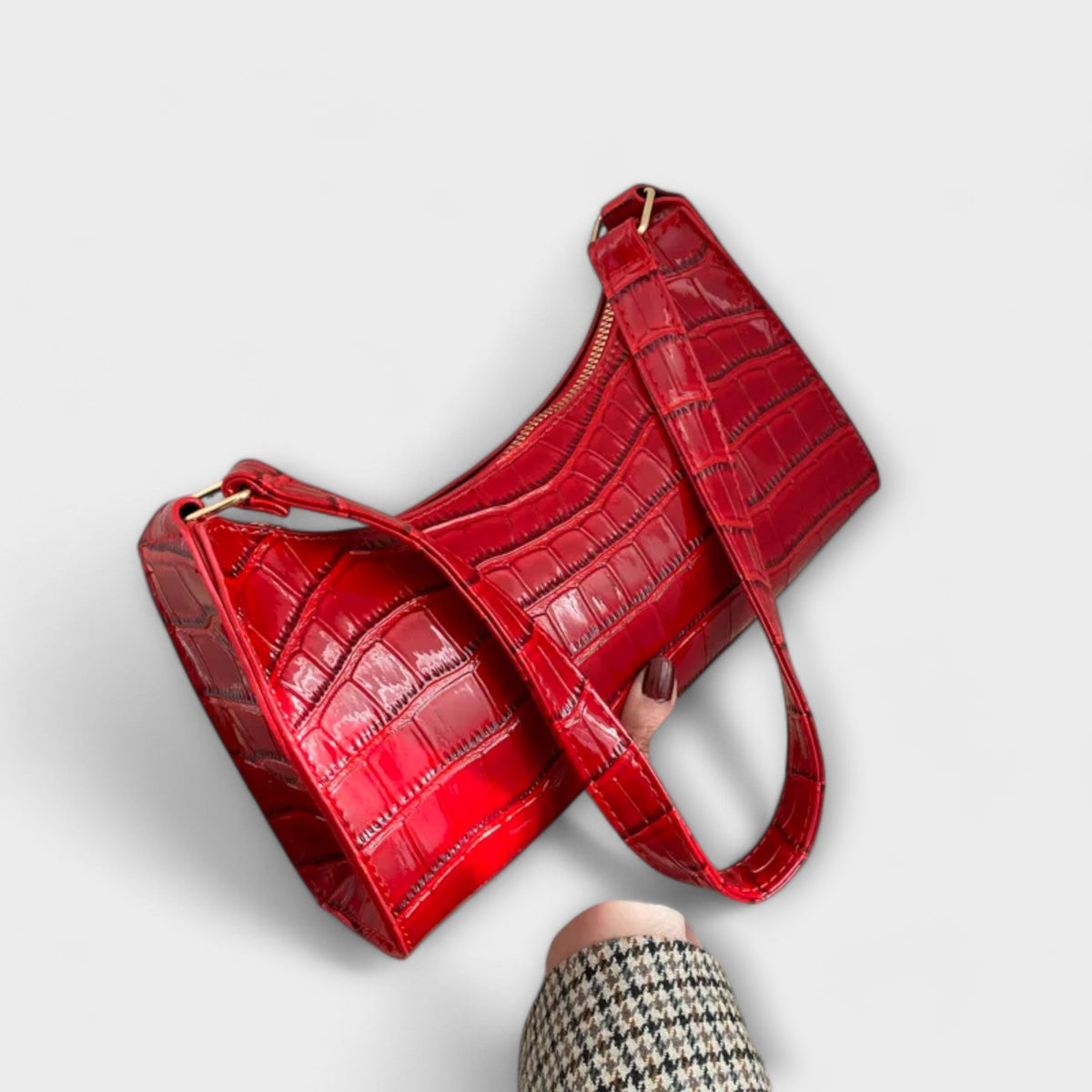 Alexandra | Glossy Leather-Look Handbag
