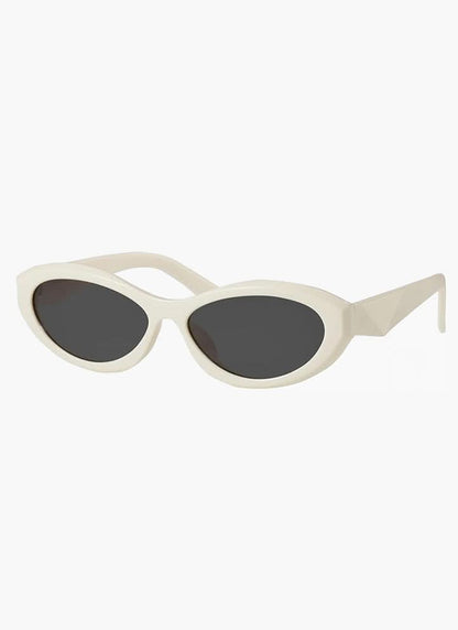 Alexandra | Minimalist Oval Sunglasses