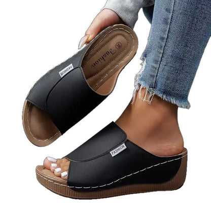 Agatha | Sturdy Comfortable Sandals with Breathable Design