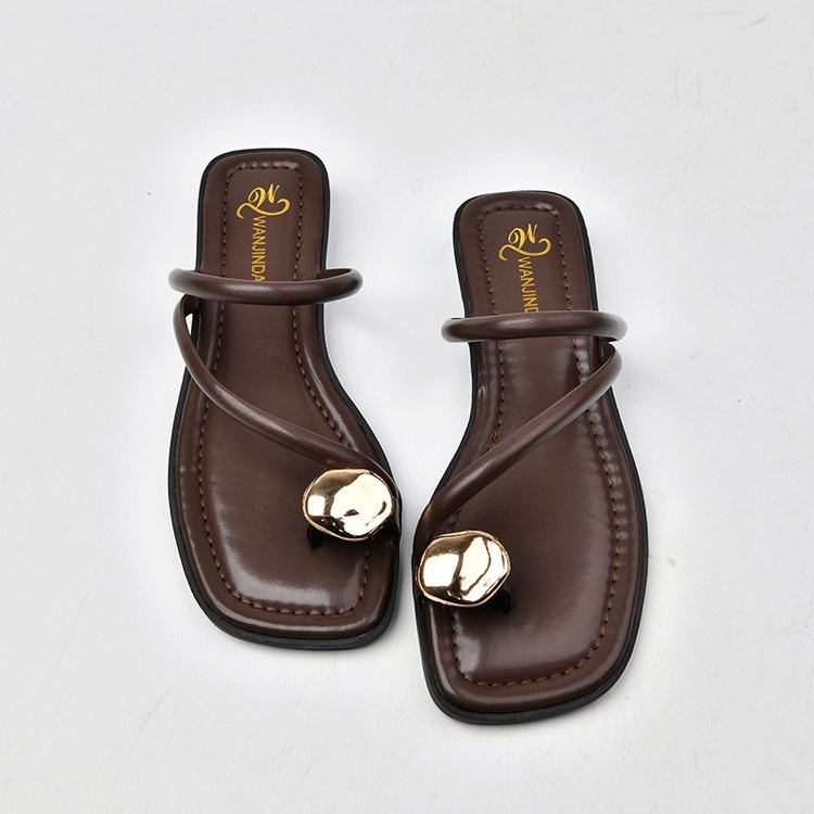 Inga | Strappy Sandals with Metal Accent
