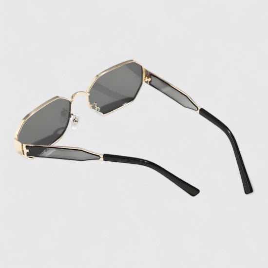 Cornelia | Geometric Sunglasses with Transition Lenses