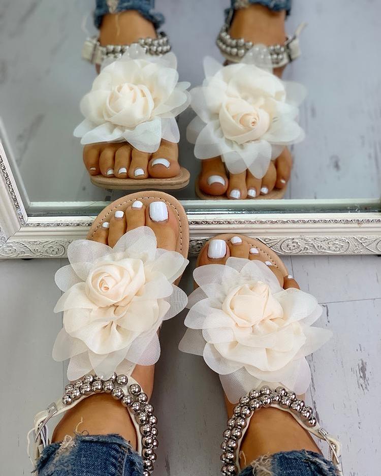 Leonora | Sandals with Floral and Beaded Detail