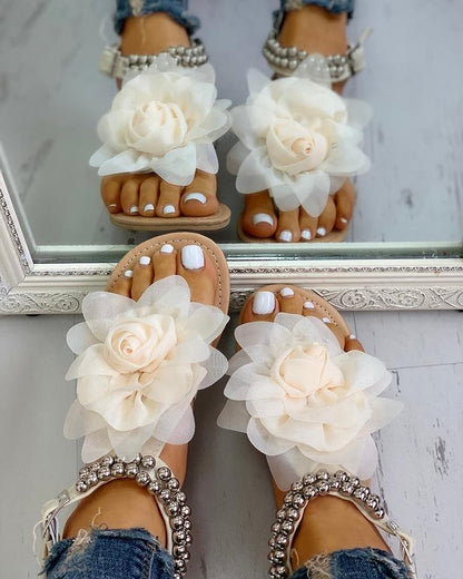 Leonora | Sandals with Floral and Beaded Detail