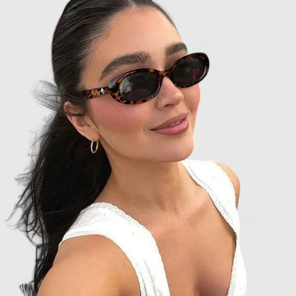 Agatha | Classic Oval Sunglasses