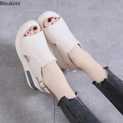 Waltraut | Keilsandalen mit Schnallenriemen für Damen