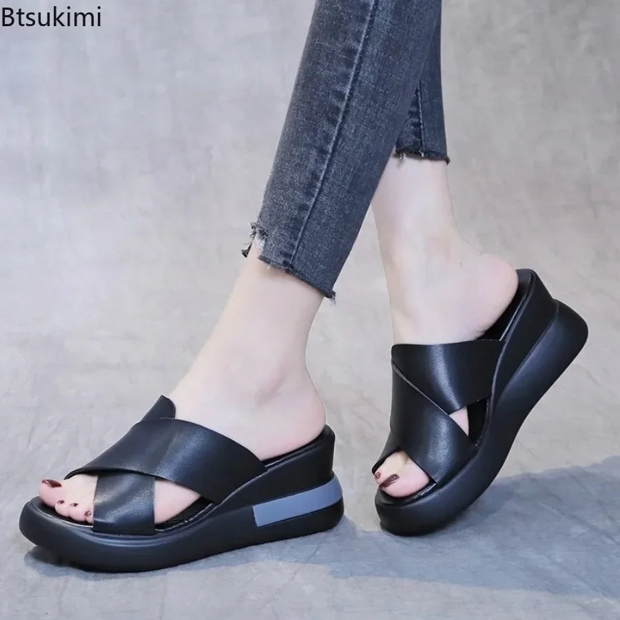 Waltraut | Keilsandalen mit Schnallenriemen für Damen