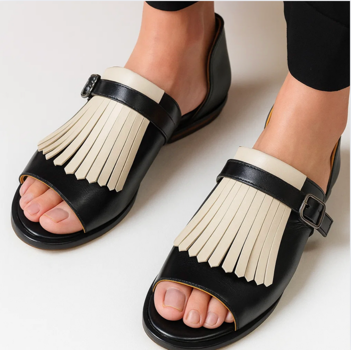 Irma | Urban Fringe Sandals