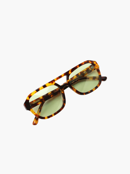 Andra | Vintage Oval Sunglasses