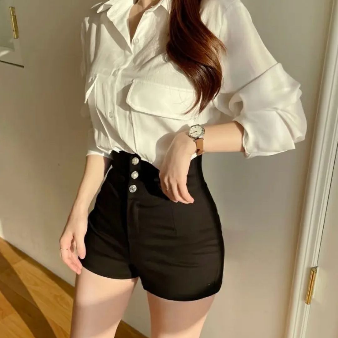 Mio | Elegant High-Waist Shorts