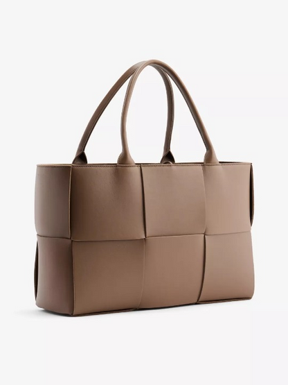 Diana | Serelune Tote Bag
