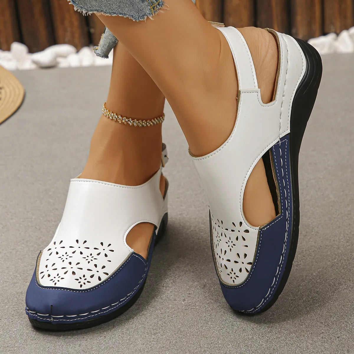 Heike | Soft Wedge Sandals with Adjustable Strap