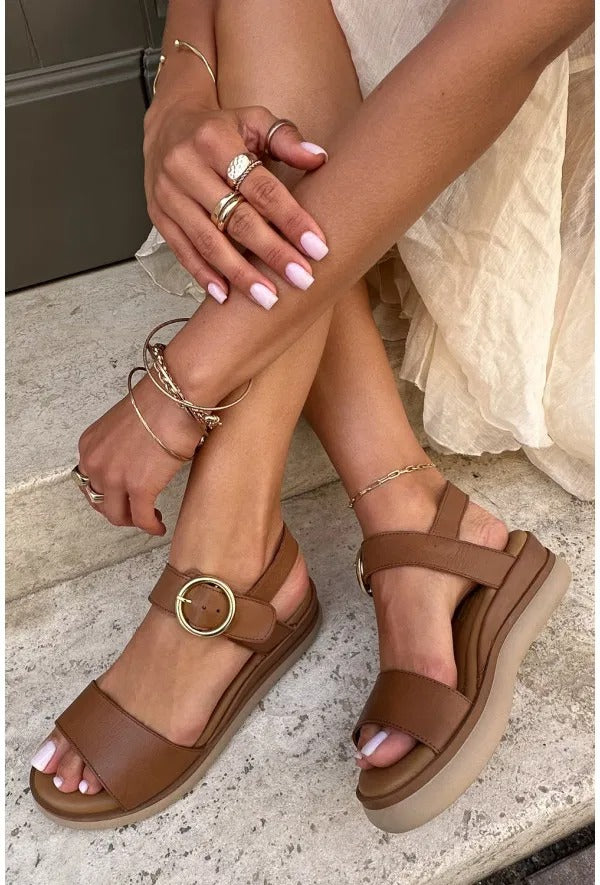 Liana | Comfortable Resort-Style Sandals with Gold Accents