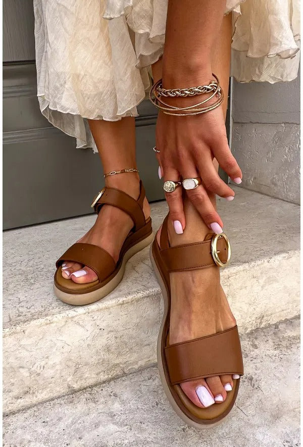 Liana | Comfortable Resort-Style Sandals with Gold Accents