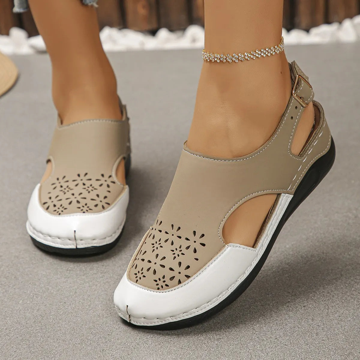 Heike | Soft Wedge Sandals with Adjustable Strap