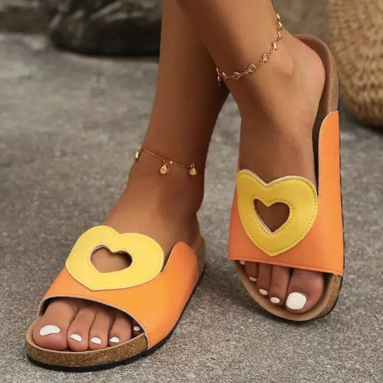 Inge | Heart-Shaped Design Sandals