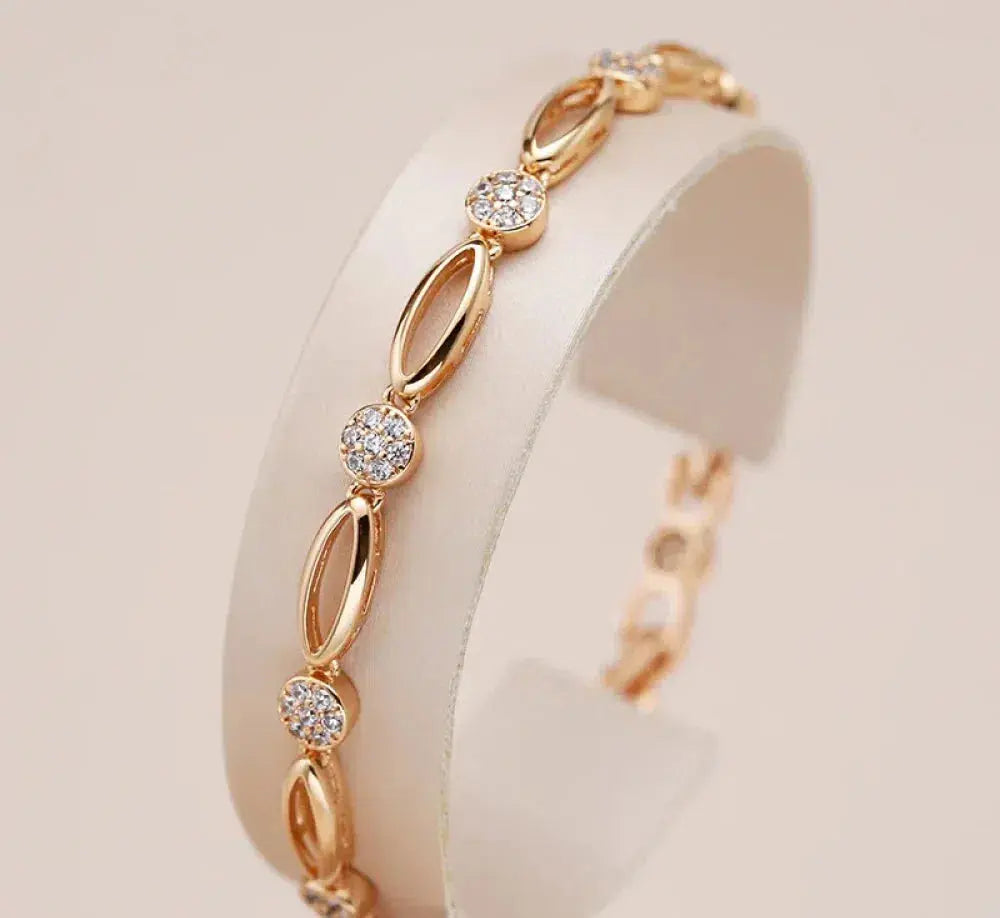 Daphne | Elegant Gold Cubic Zirconia Bracelet