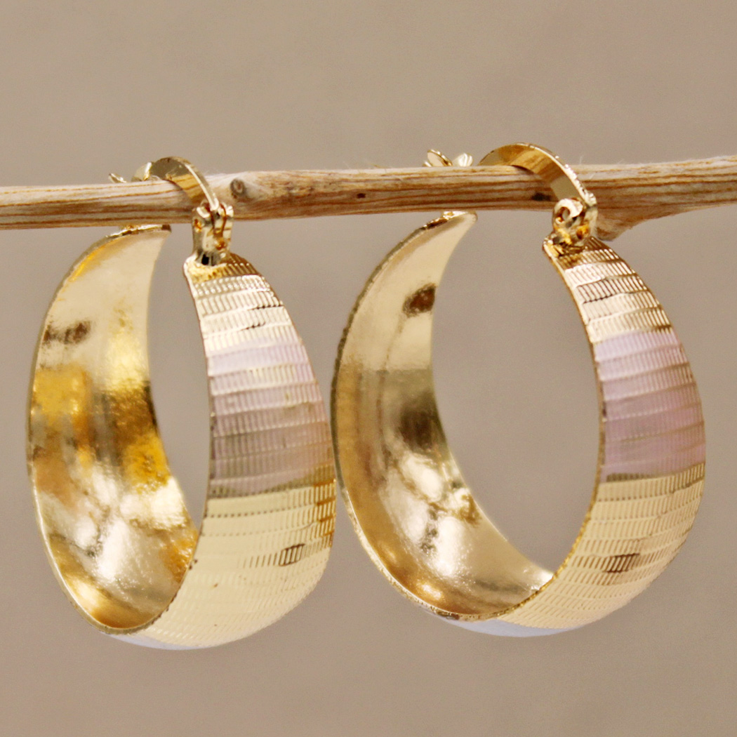 Doris | Luxurious Gold Earrings that Embody Quality