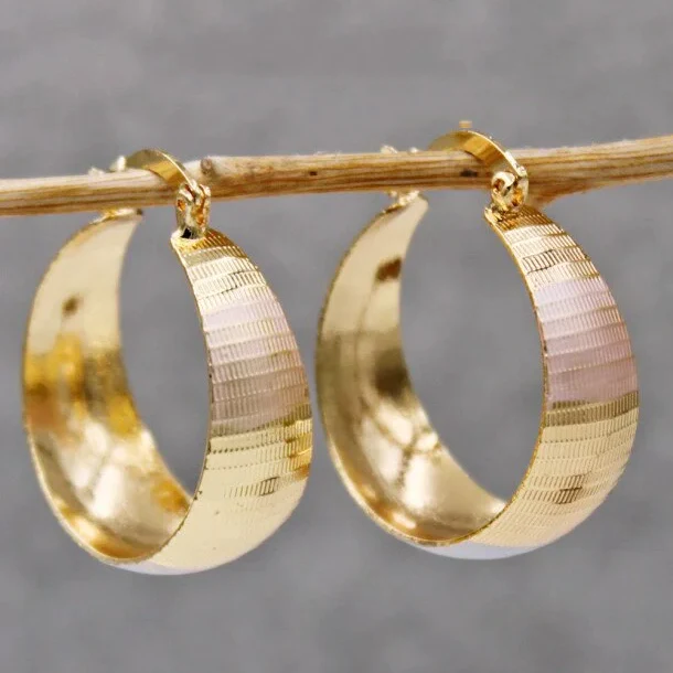 Doris | Luxurious Gold Earrings that Embody Quality