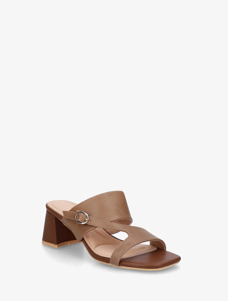 Sybilla | Simple Sandals with Asymmetric Strap