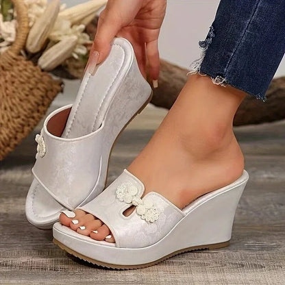 Mona | Feminine Platform Sandals with Cut-Out Design