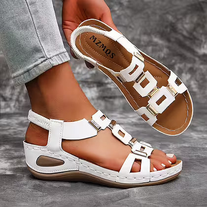 Viktoria | Platform Sandals with Elegant Buckle Detail