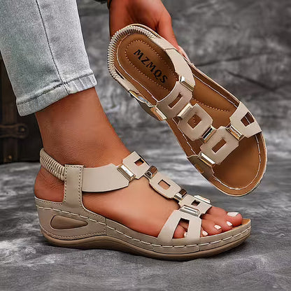 Viktoria | Platform Sandals with Elegant Buckle Detail