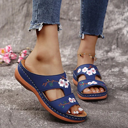 Karen | Comfortable Orthopaedic Sandals with Floral Pattern