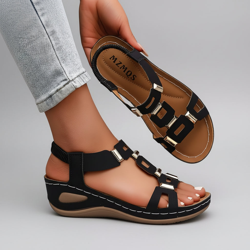 Viktoria | Platform Sandals with Elegant Buckle Detail