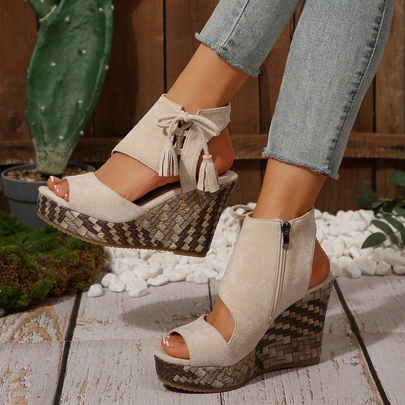 Genoveva | Wedge Sandals with Tassel Detail