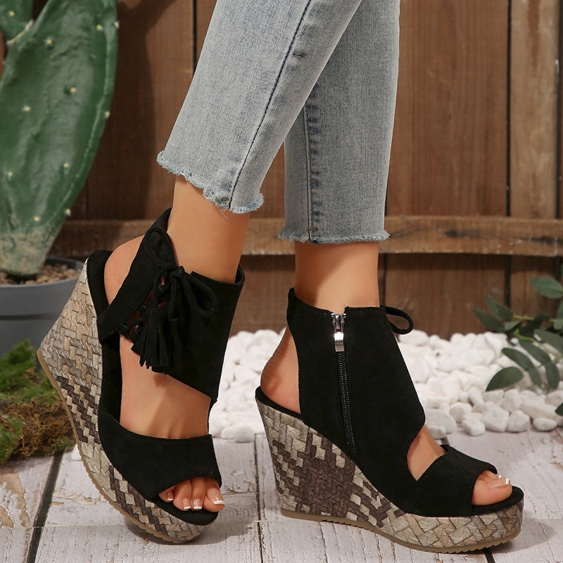 Genoveva | Wedge Sandals with Tassel Detail