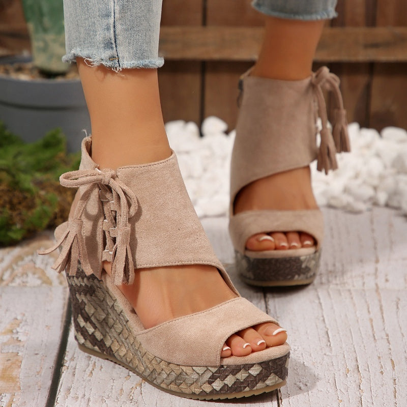 Genoveva | Wedge Sandals with Tassel Detail